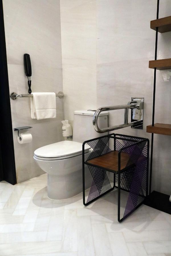 Renaissance Nanning Hotel Bagian luar foto