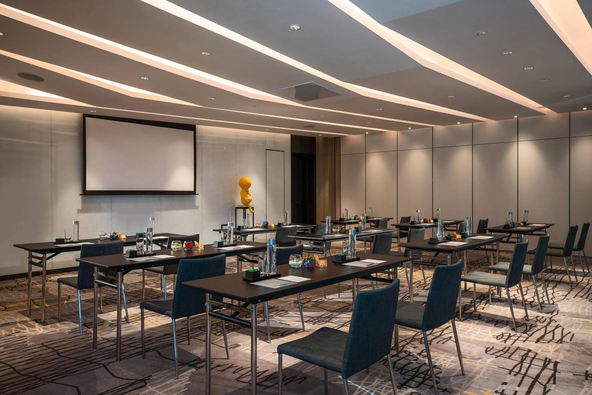 Renaissance Nanning Hotel Bagian luar foto