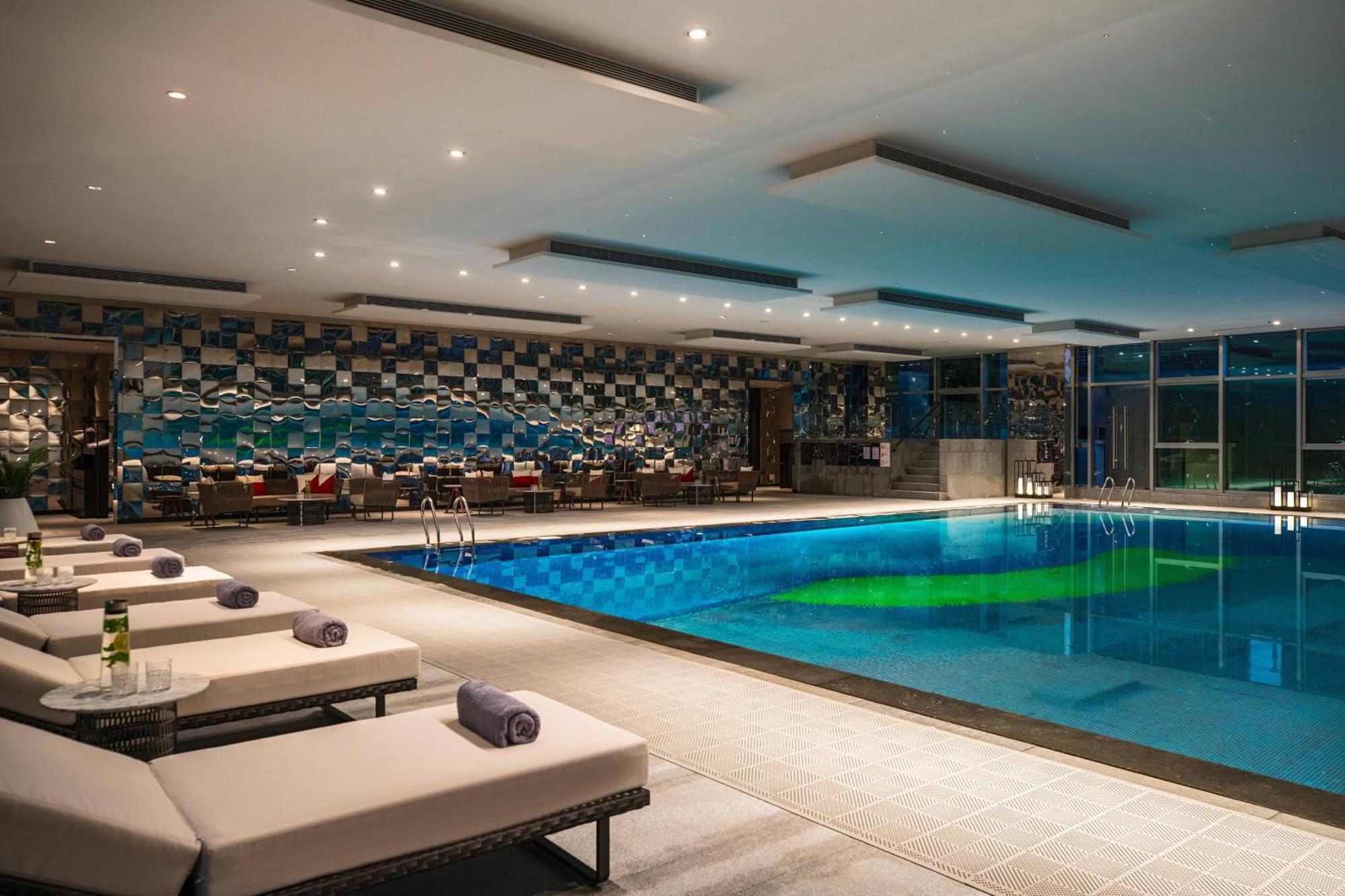 Renaissance Nanning Hotel Bagian luar foto