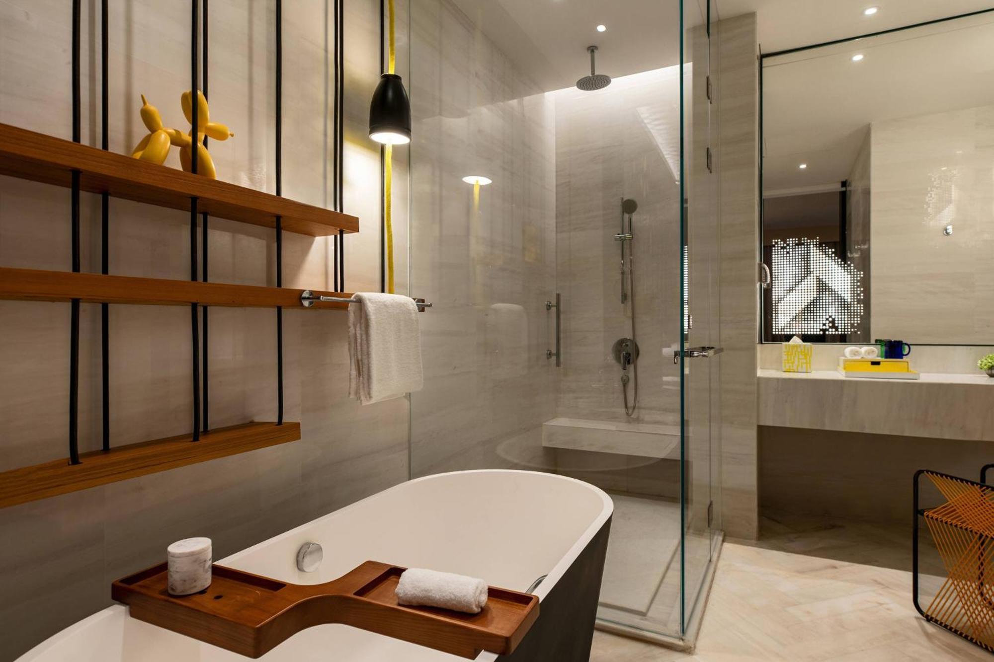 Renaissance Nanning Hotel Bagian luar foto